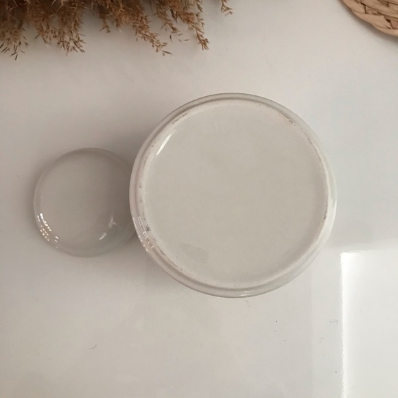 Farm House Ceramic Jar with Lid Made in England - Picture 8 of 10